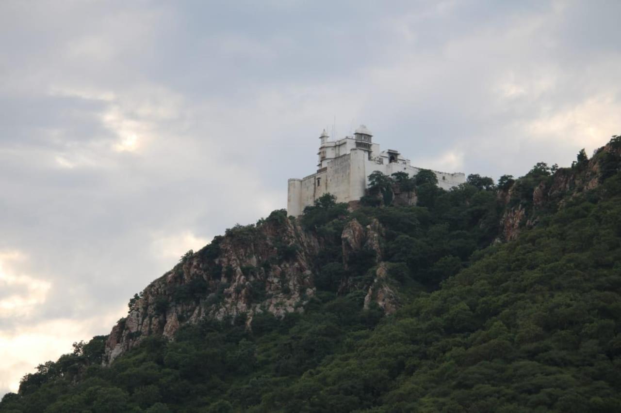 Hill Paradise Home Stay Ουνταϊπούρ Εξωτερικό φωτογραφία