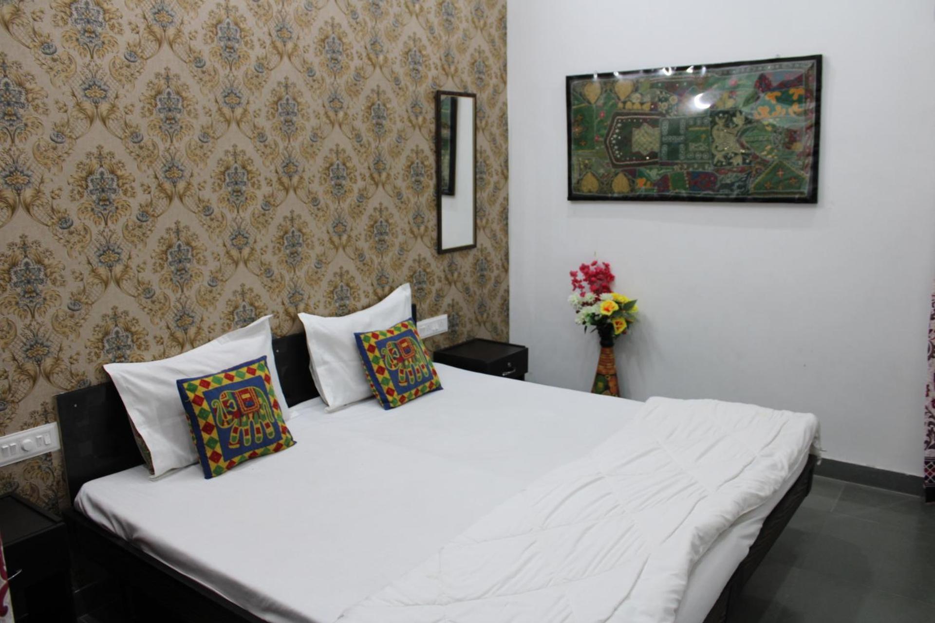 Hill Paradise Home Stay Ουνταϊπούρ Εξωτερικό φωτογραφία